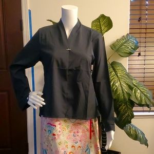 BRAND NEW V NECK TOP